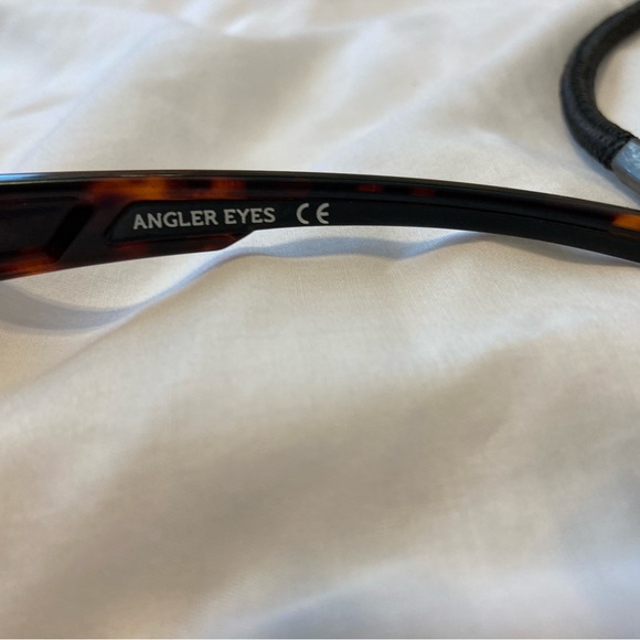 Polarized fishing Angler Eyes sunglasses with strap with LLBEAN case - Picture 5 of 7